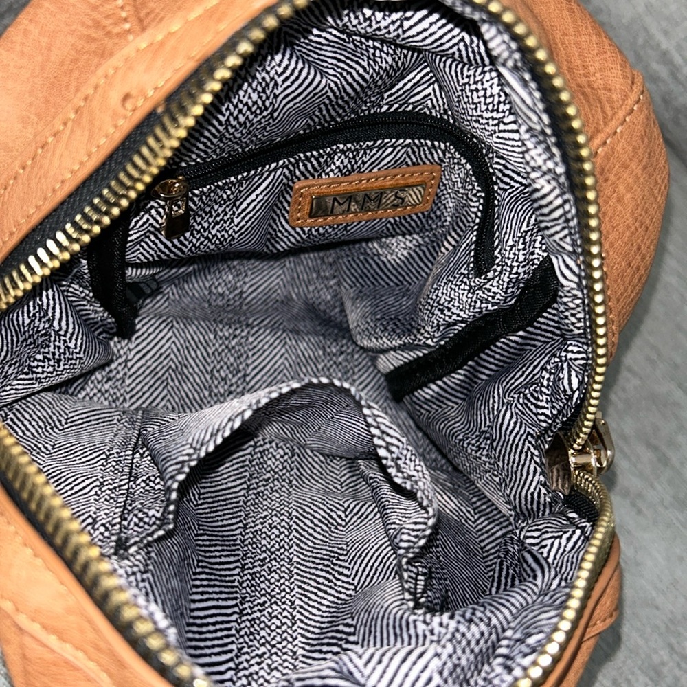 Convertable Mini Backpack Bag - Picture 3 of 4
